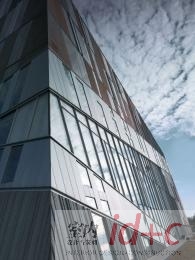 金字塔的现代表情——新Metzo 学院大楼