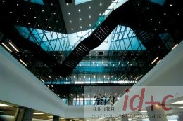 集装箱的视觉游戏——深圳招商海运中心